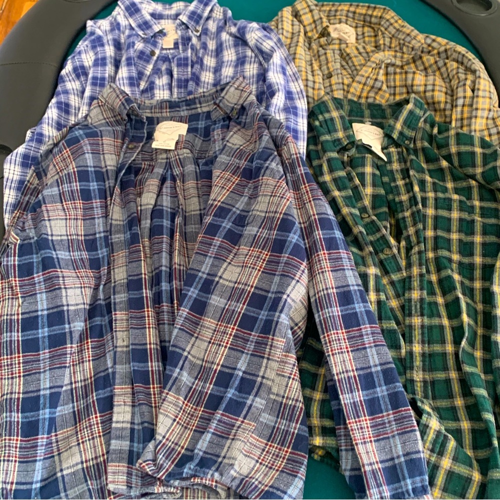 Lot: 4 XL St John’s Bay men’s flannel
